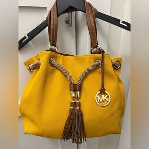 Great color for Spring!